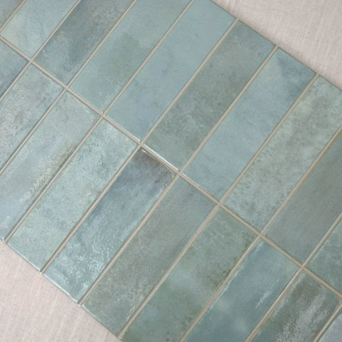 Carrelage effet zellige ou zellige : que choisir en salle de bain ? Image