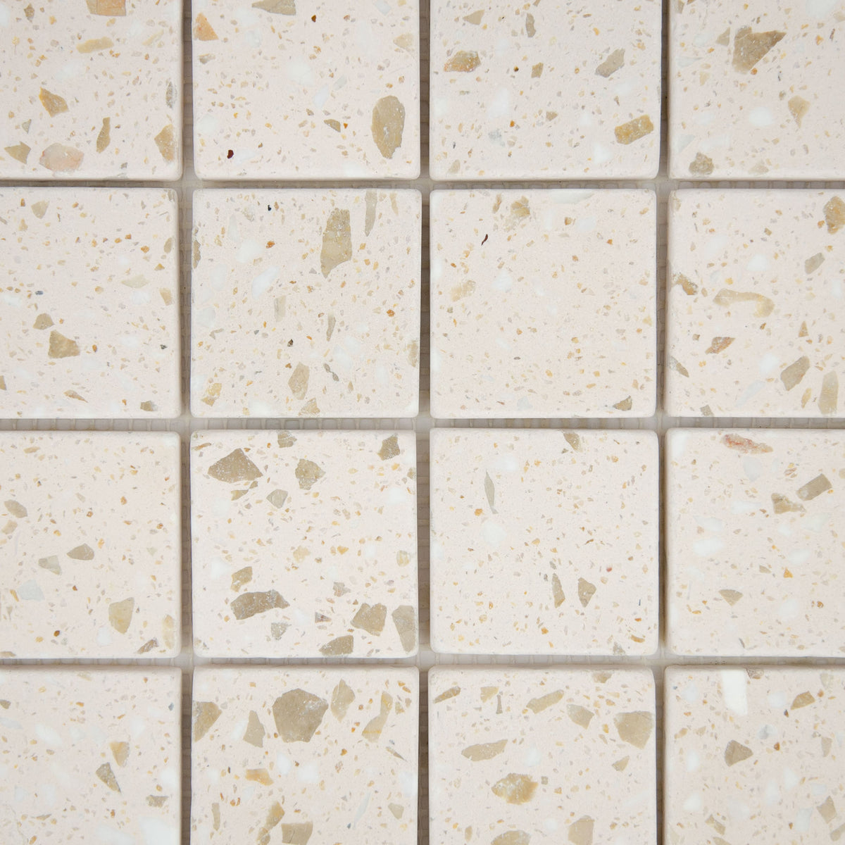 Mosaïque terrazzo nude