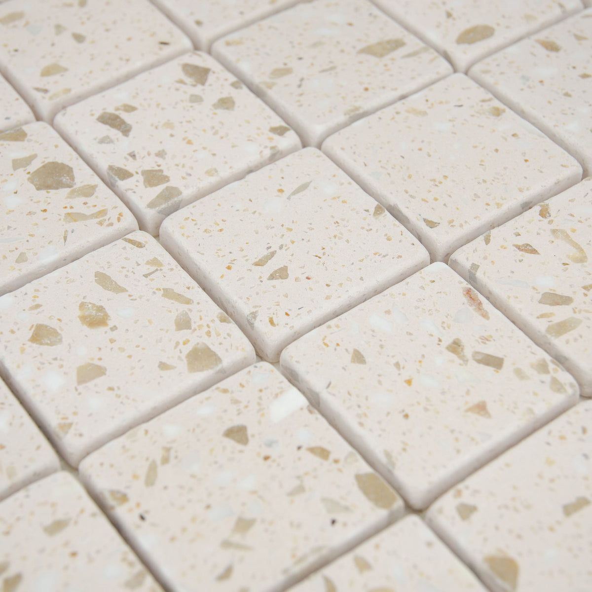 Mosaïque terrazzo nude