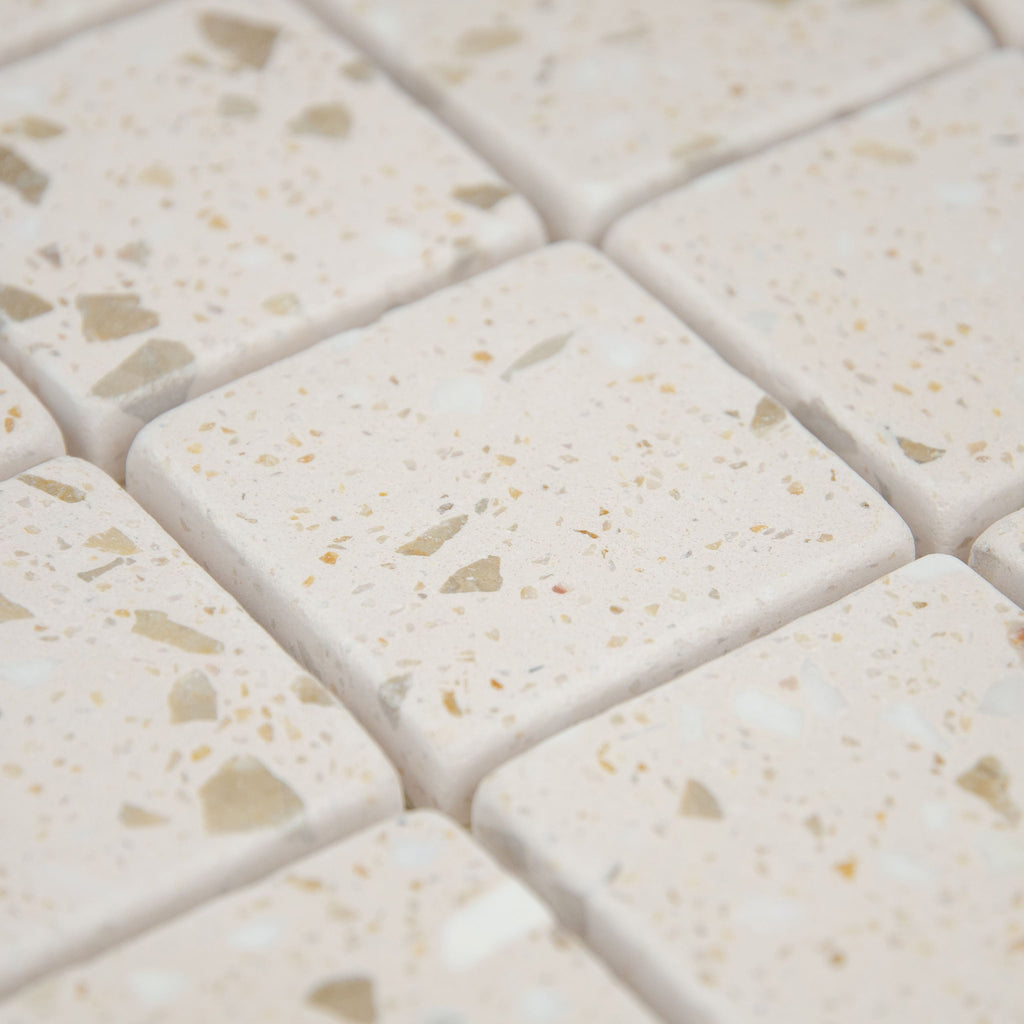 Mosaïque terrazzo nude