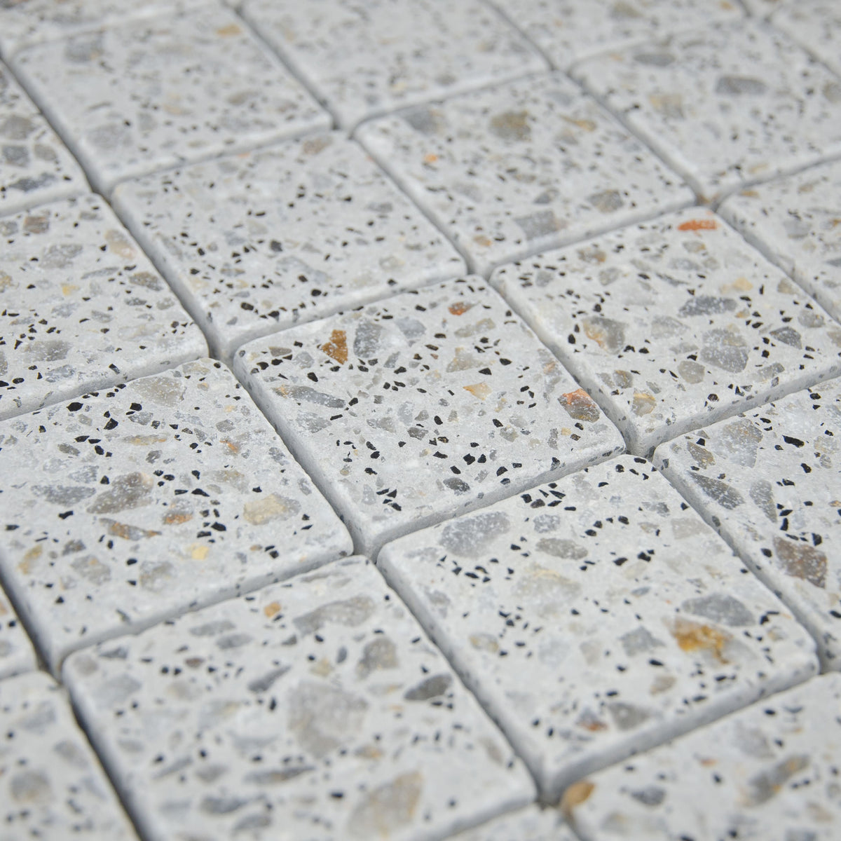 Mosaïque terrazzo light grey