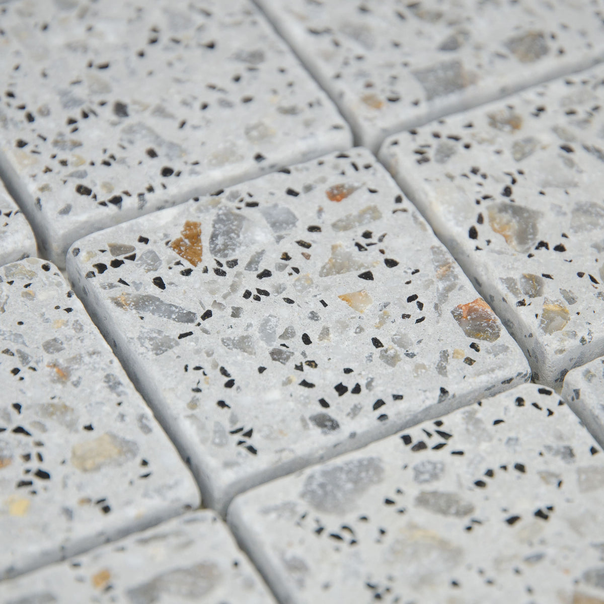 Mosaïque terrazzo light grey