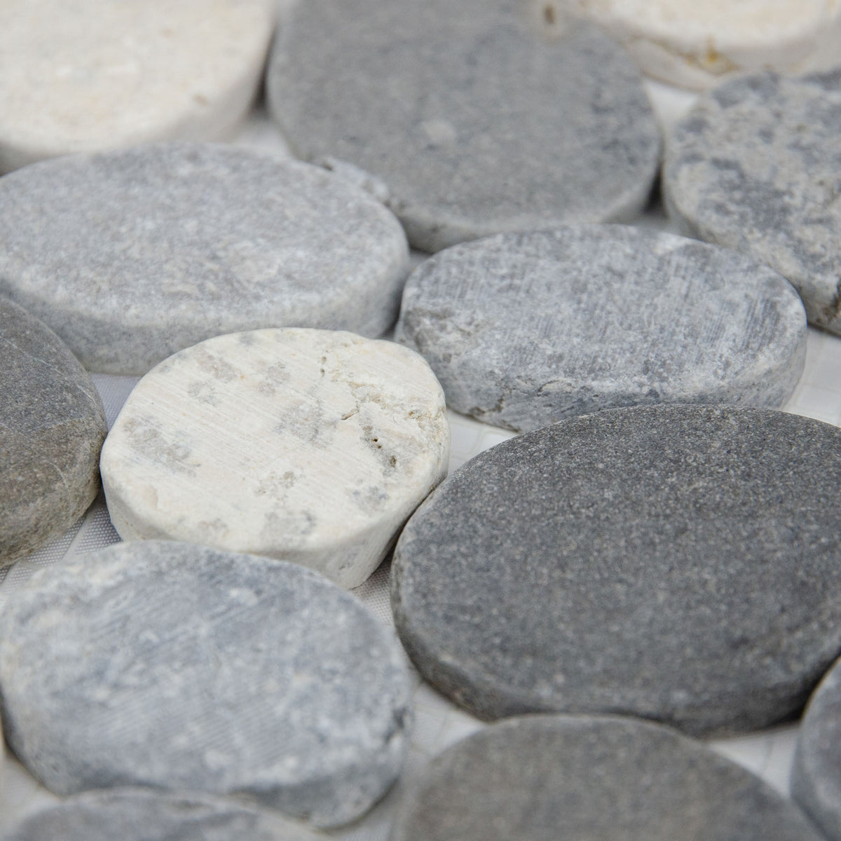 Mosaïque galet scie mix gris