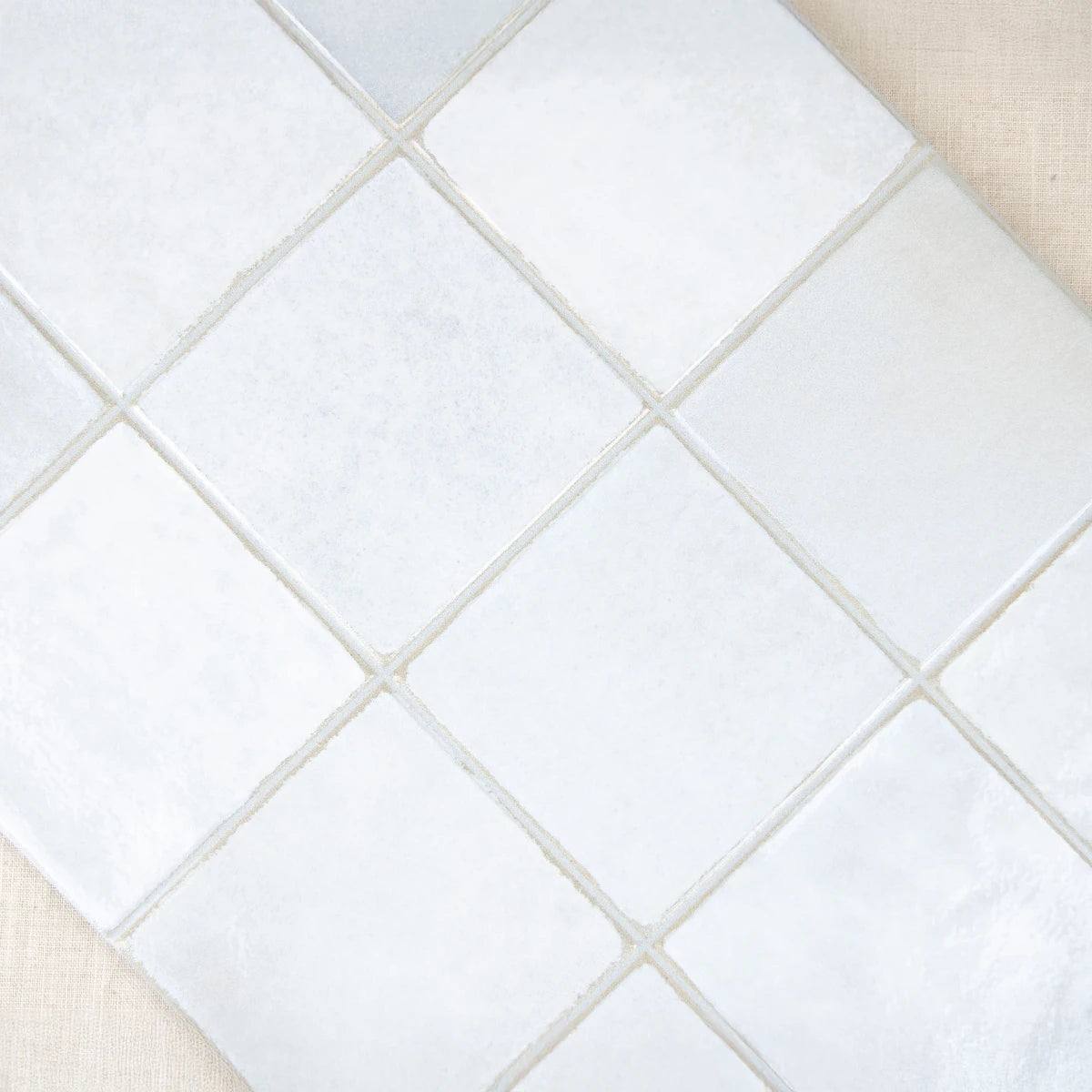 Carrelage céramique Provence blanc Calisson carré 10x10 cm - Perspective en application salle de bain