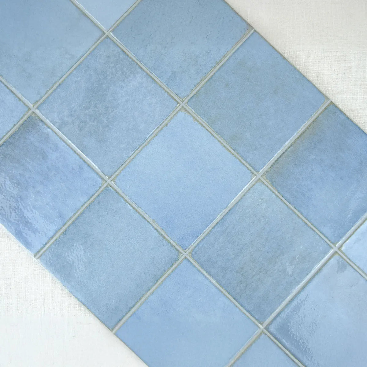 Carrelage céramique Provence bleu Mistral carré 10x10 cm - Perspective en application murale