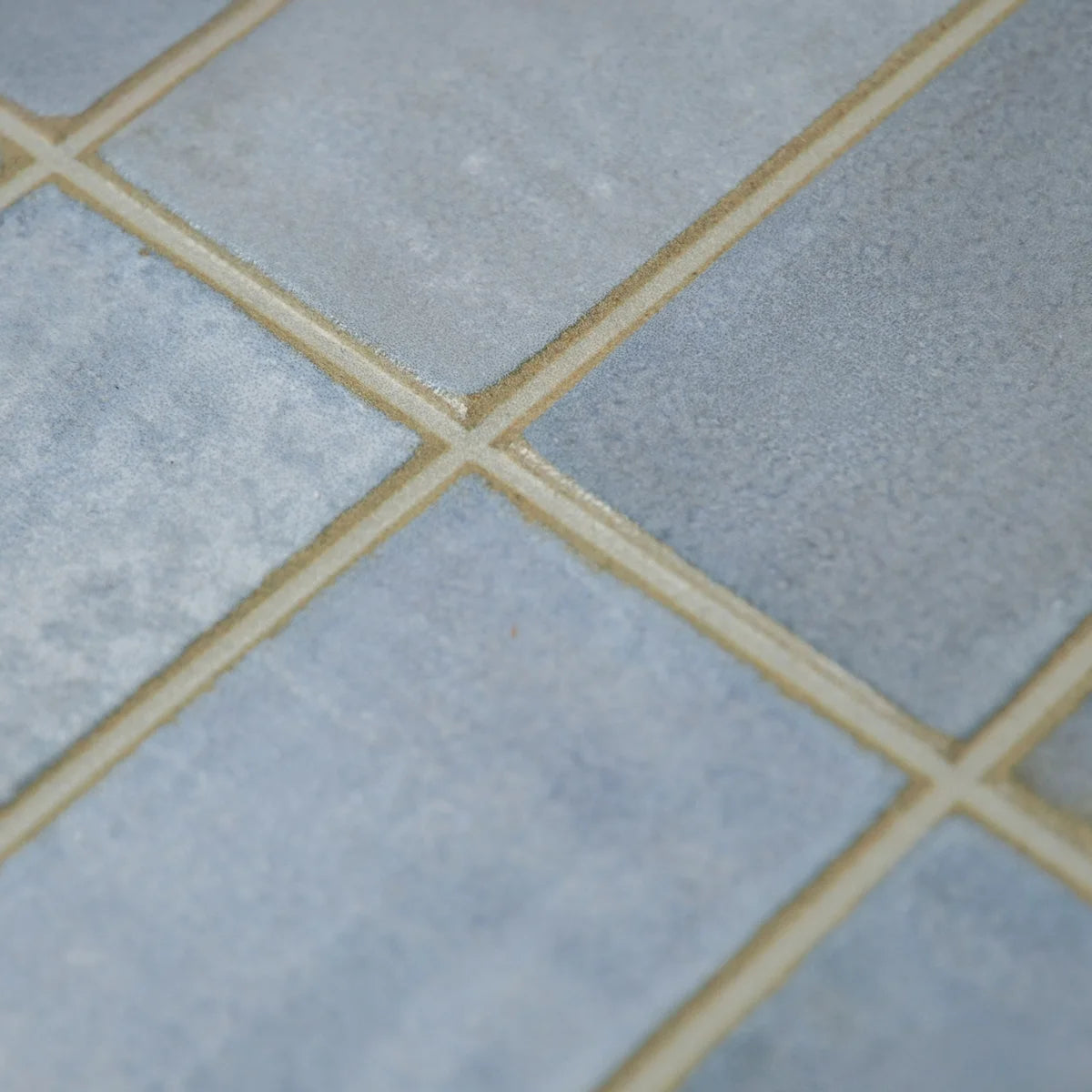 Carrelage céramique Provence bleu Mistral Barrette 32x62,5 cm - Détail des joints et finition