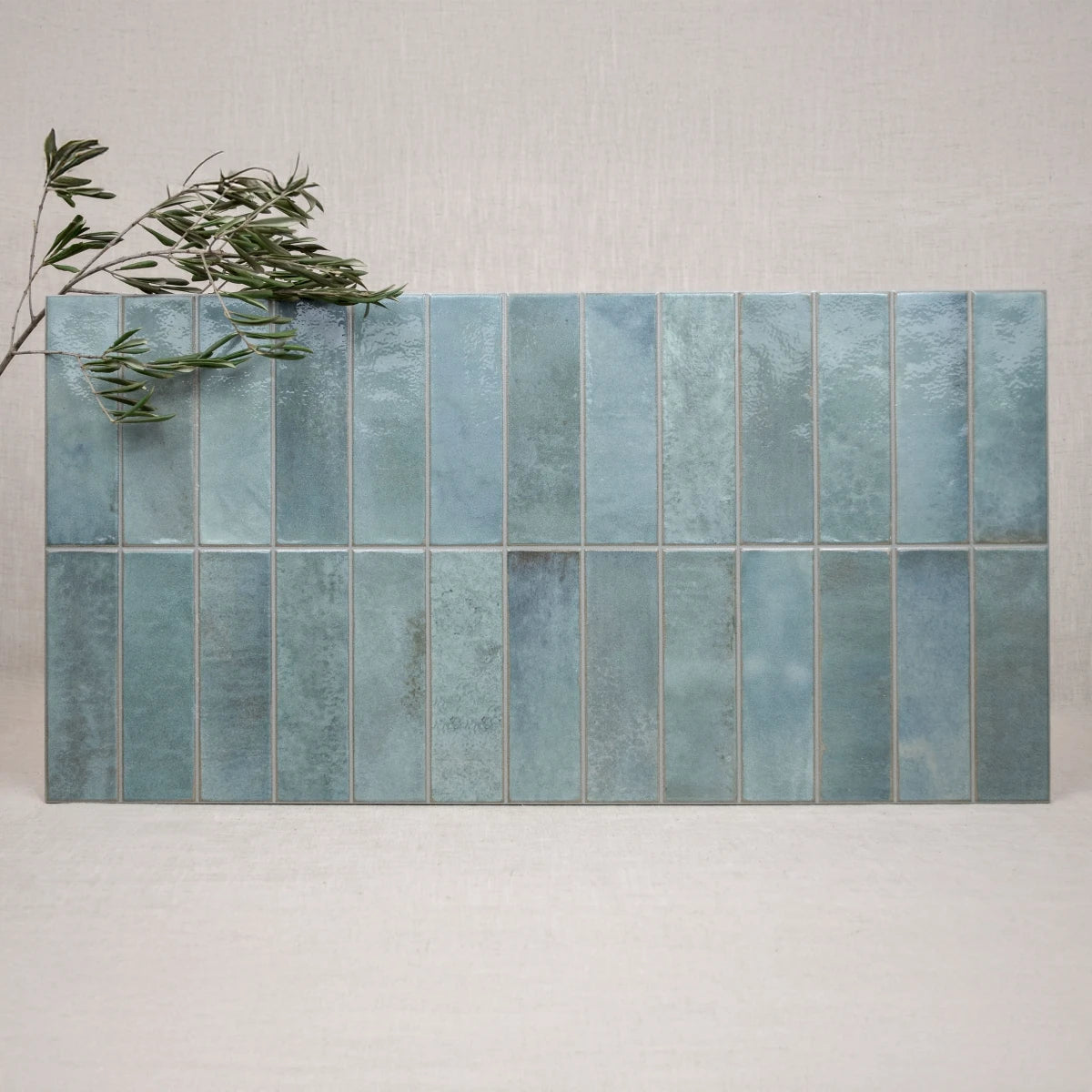 Carrelage céramique Provence bleu-vert Calanque Barrette 32x62,5 cm - Décor fantaisie détail motif