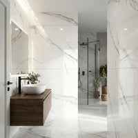 Carrelage effet marbre dans une salle de bain moderne chic