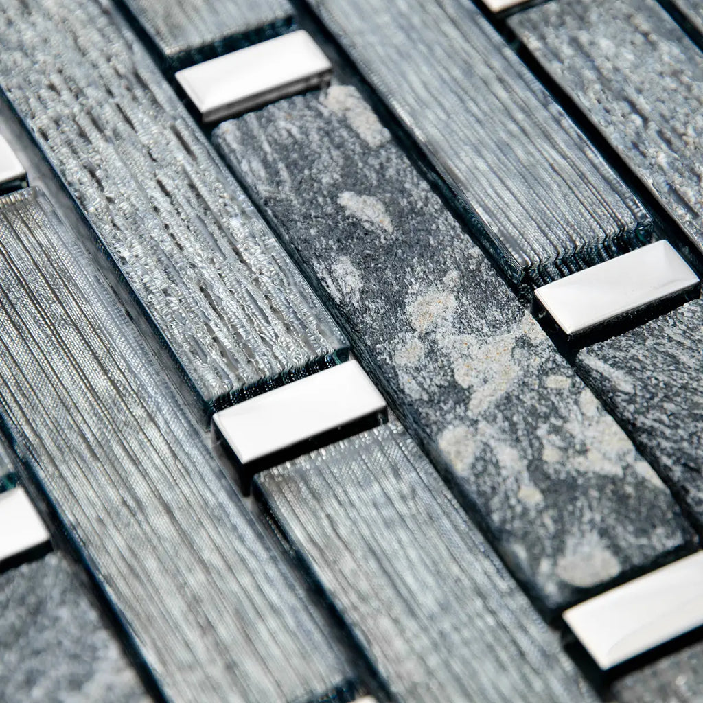 Mosaïque en verre et aluminium format barrette horizontal perspective zoomé