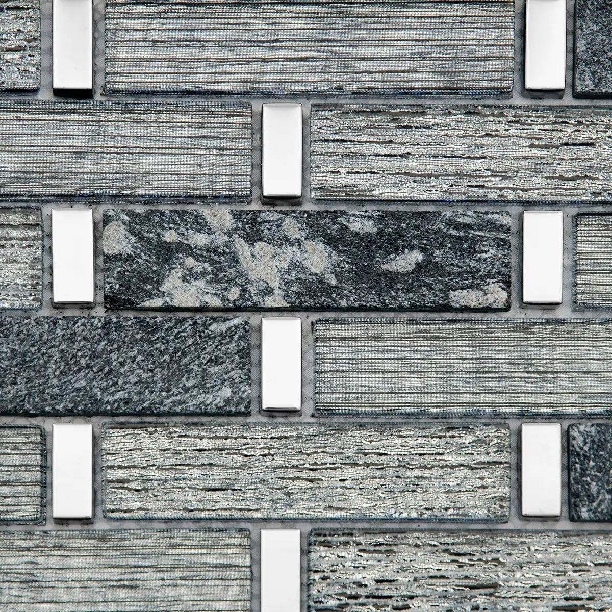 Mosaïque en verre et aluminium format barrette horizontal zoomé