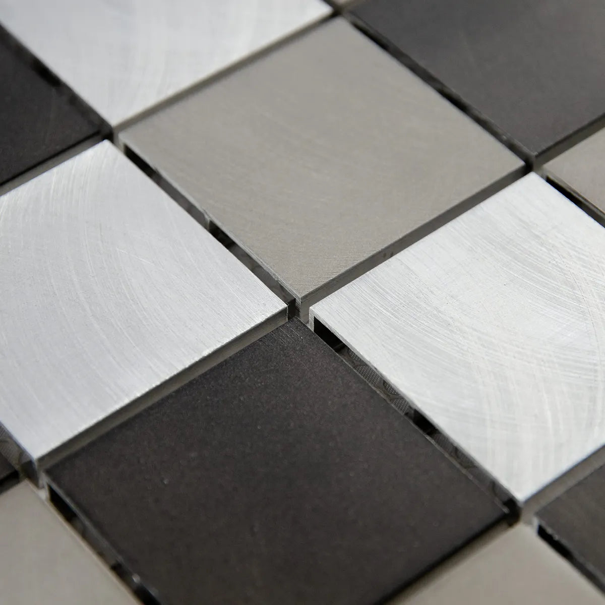 Mosaique carre gris noir