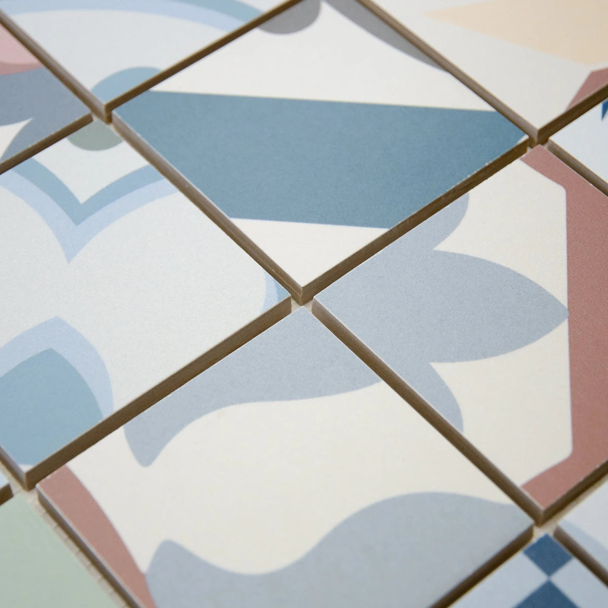 Mosaïque en céramique multi couleur a motif zoomé perspective