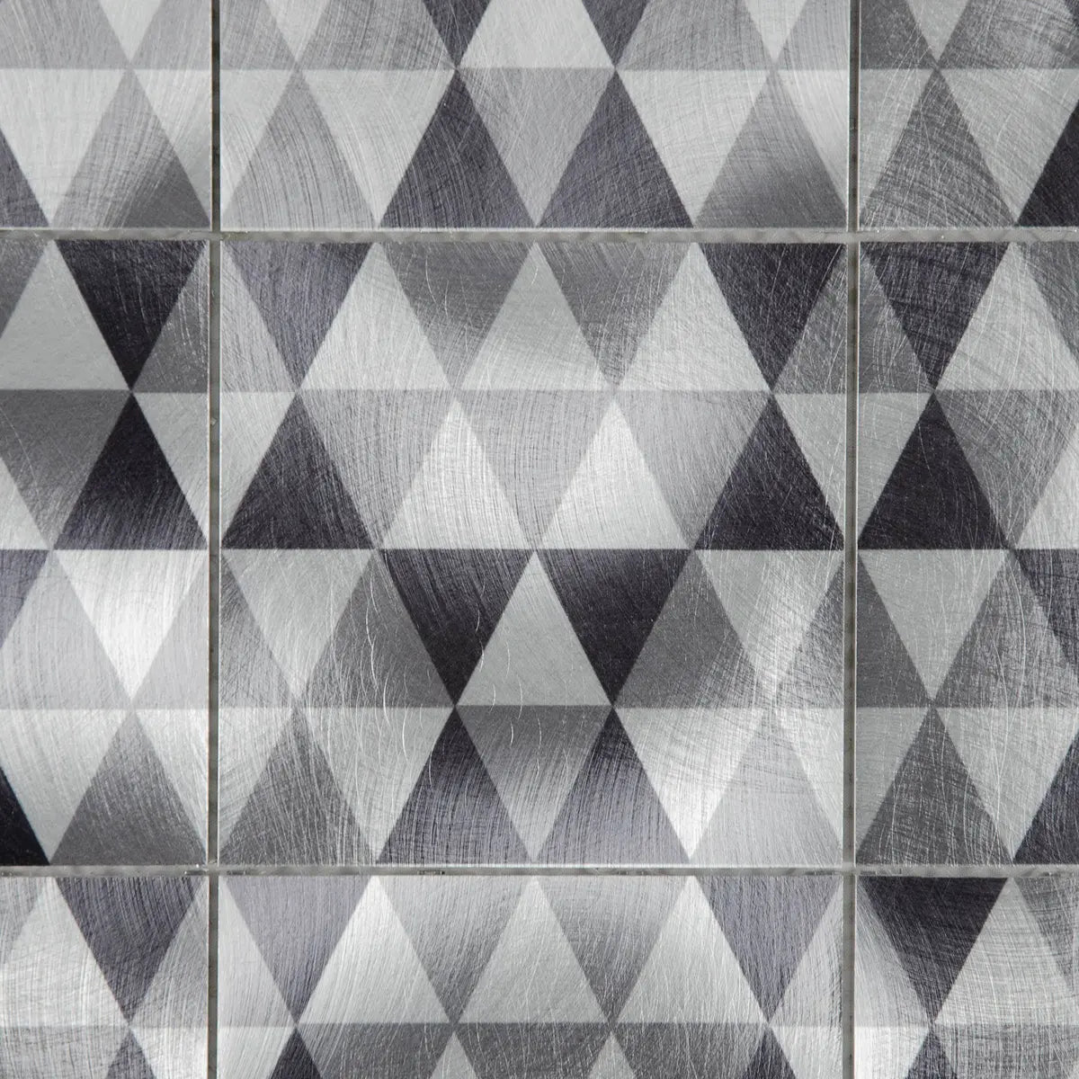 Mosaïque en aluminium mix gris noir triangle nylon zoom