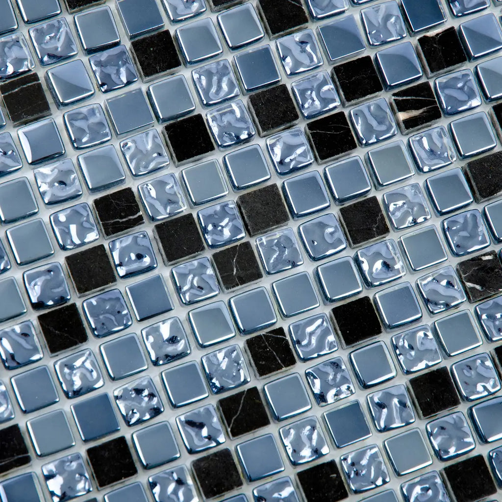 mosaïque verre et aluminium et pierre bleu biais