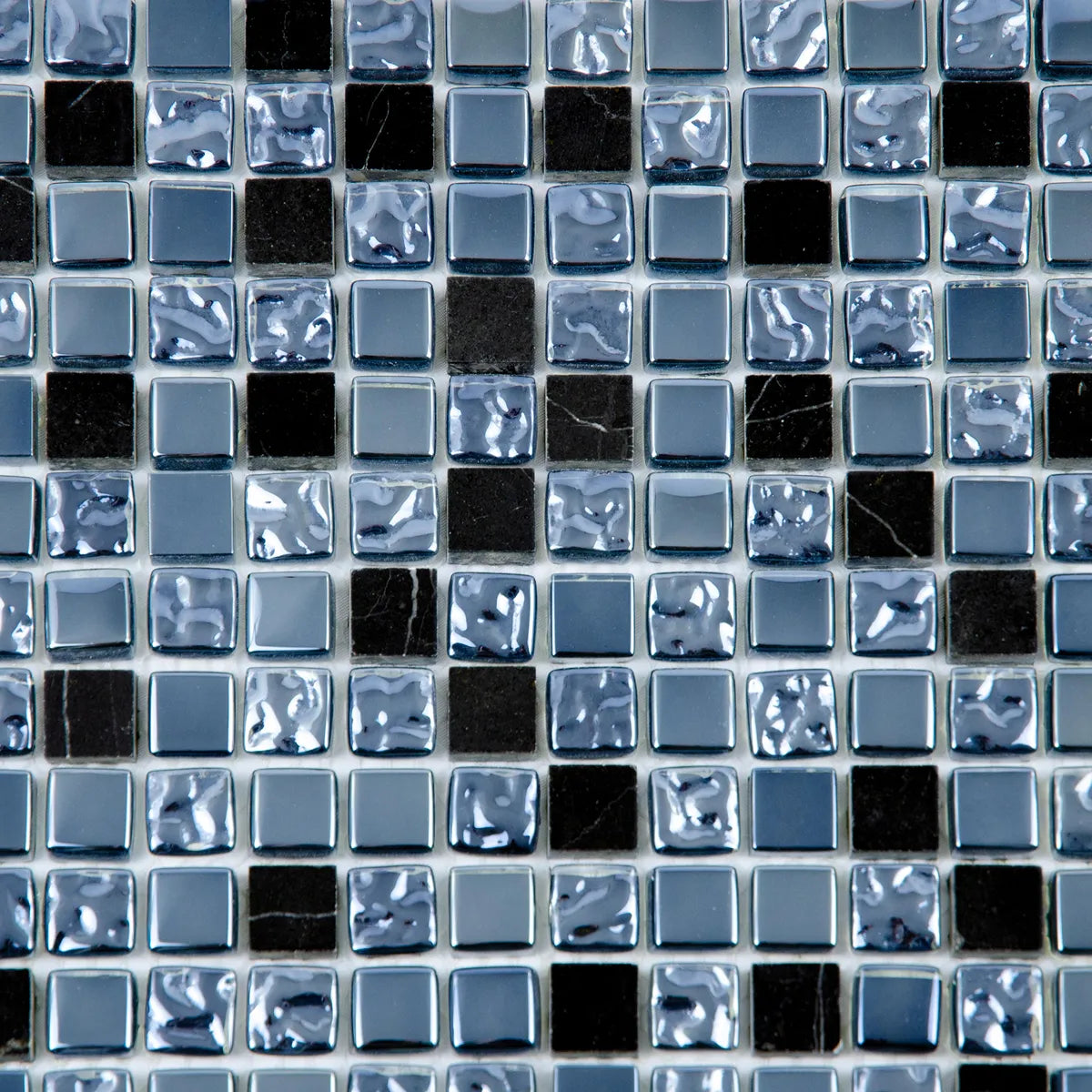 mosaïque verre et aluminium bleu zoomé