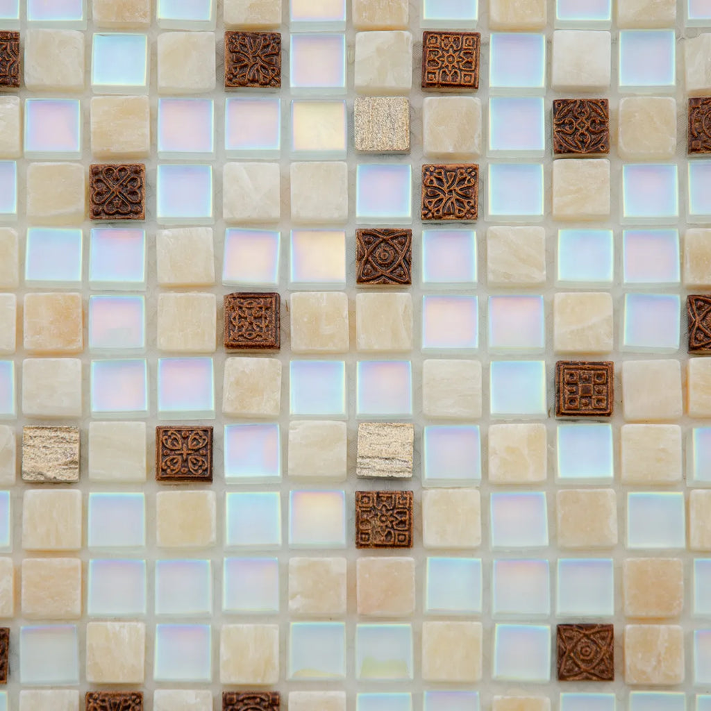 Mosaïque en verre et pierre beige  zoomé