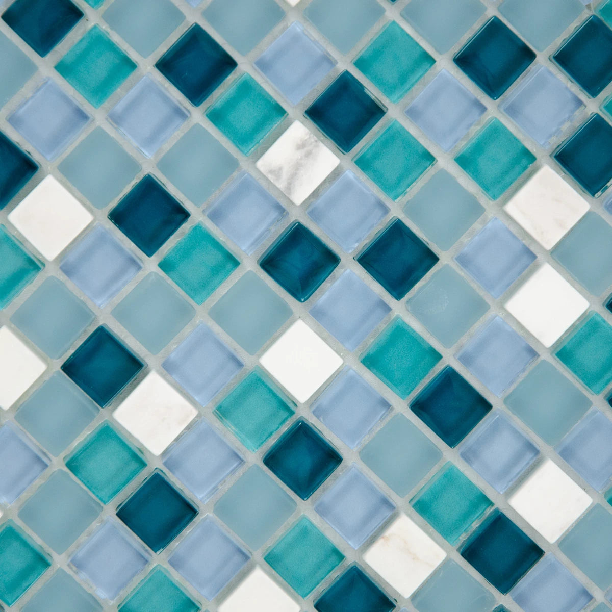 Mosaïque en verre et pierre bleu vert zoom perspective