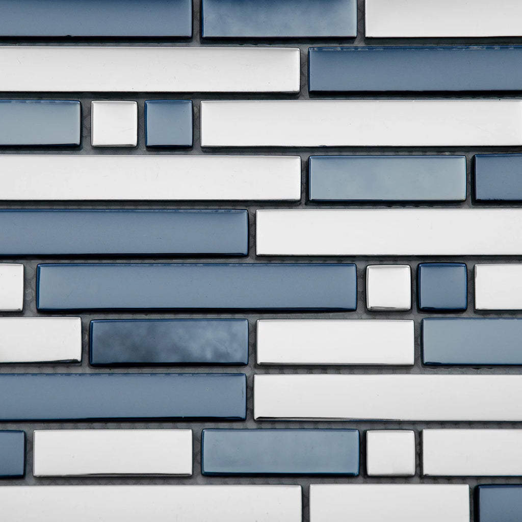 Mosaïque en barrette gris verre et aluminium zoomé