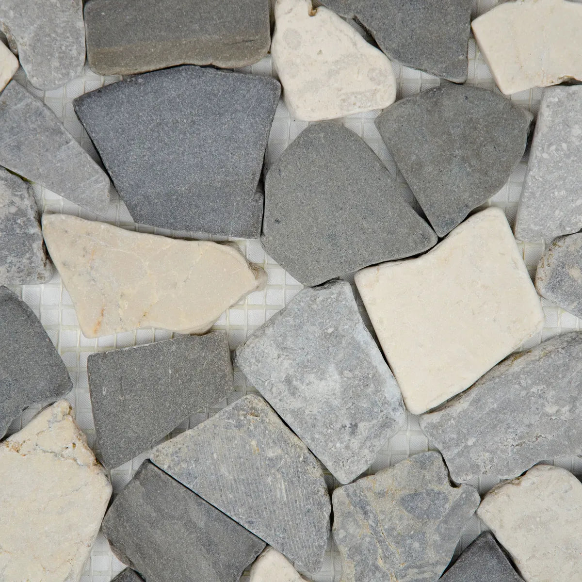 Détail carreaux palladien marbre mix gris beige mosaïque texture pierre