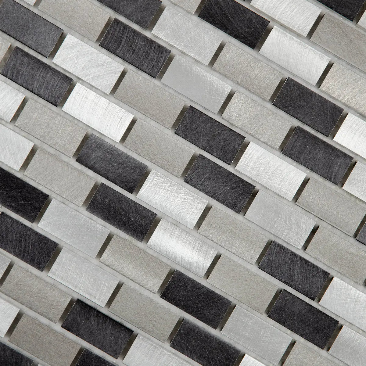 Mosaïque en aluminum gris et noir zoom perspective