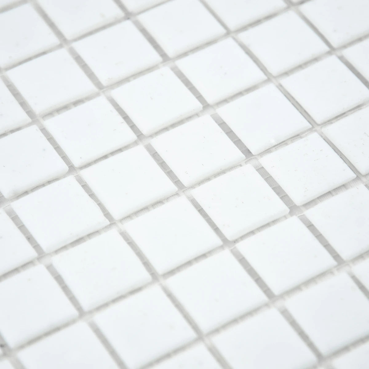 Mosaïque en pate de verre blanc sur trame nylon photo produit détails