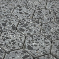 Vue en perspective et mise en situation de la Mosaïque Hexagone Terrazzo Black