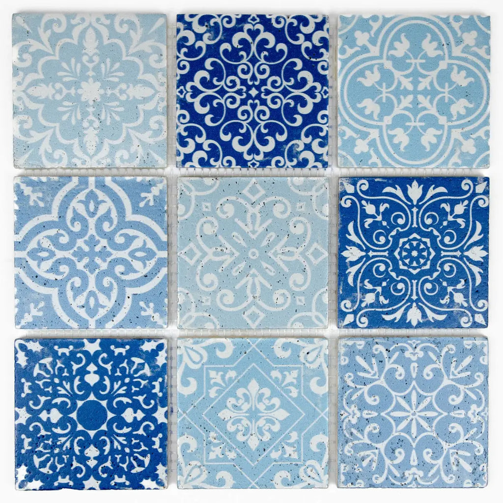 Mosaïque travertin bleu motifs baroques 10x10 cm vue principale