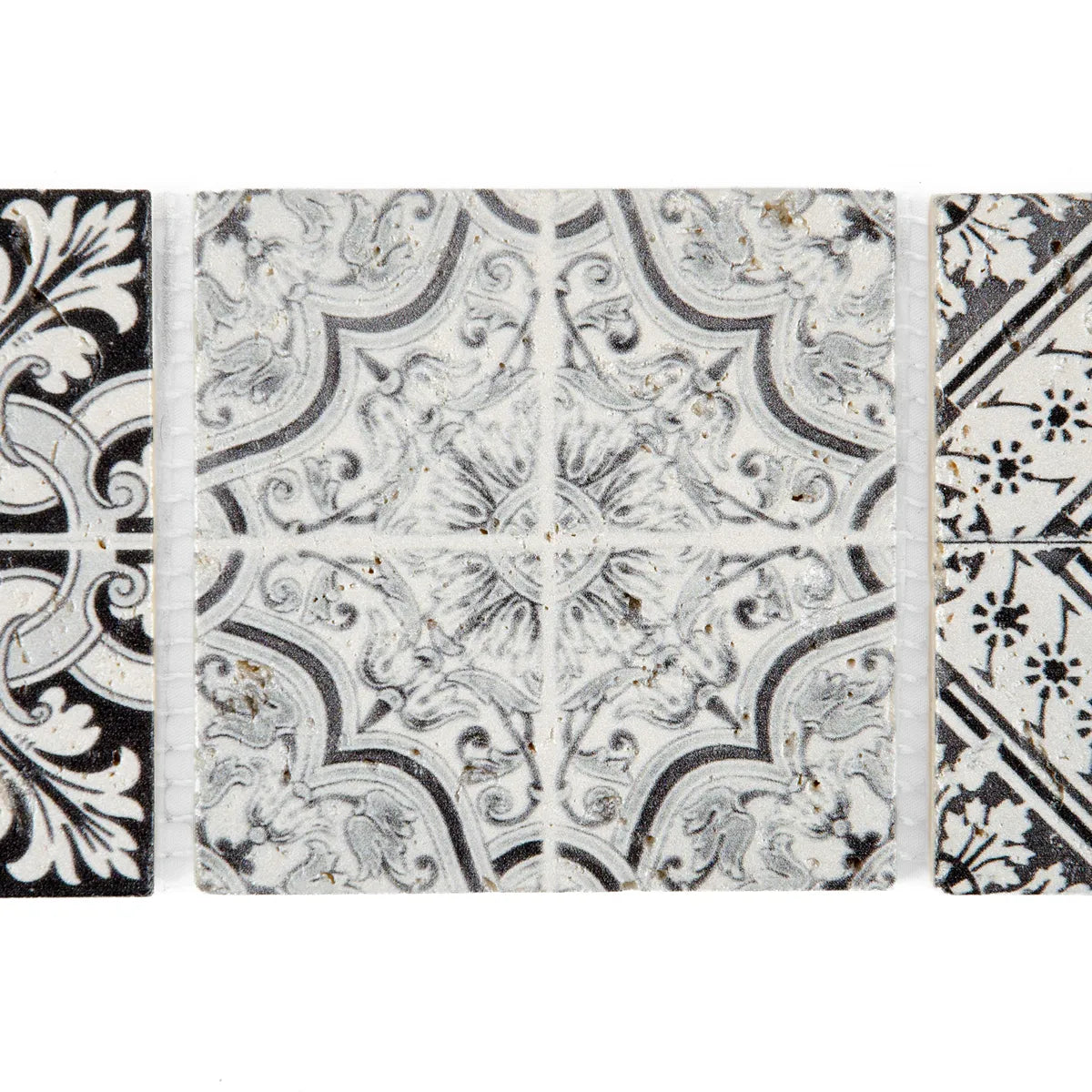 Mosaique decor renaissance travertin decore noir