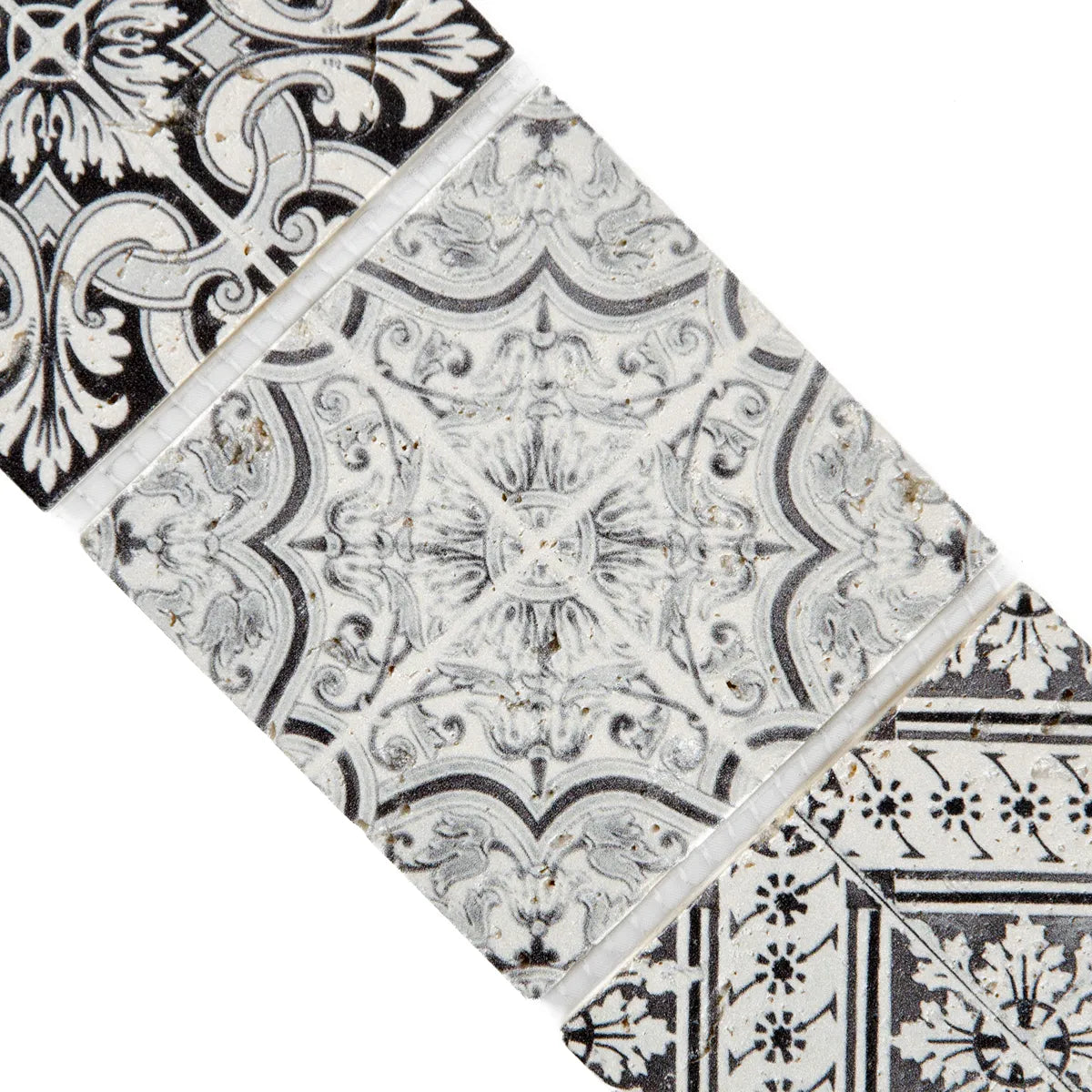 Mosaique decor renaissance travertin decore noir