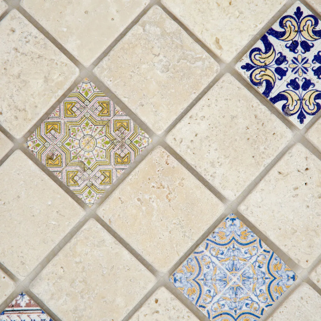 Mosaïque travertin ivoire décorée Renaissance color 4,8x4,8 cm - Détail des joints et finition