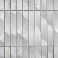 Mosaïque en inox gris barrette tube détails