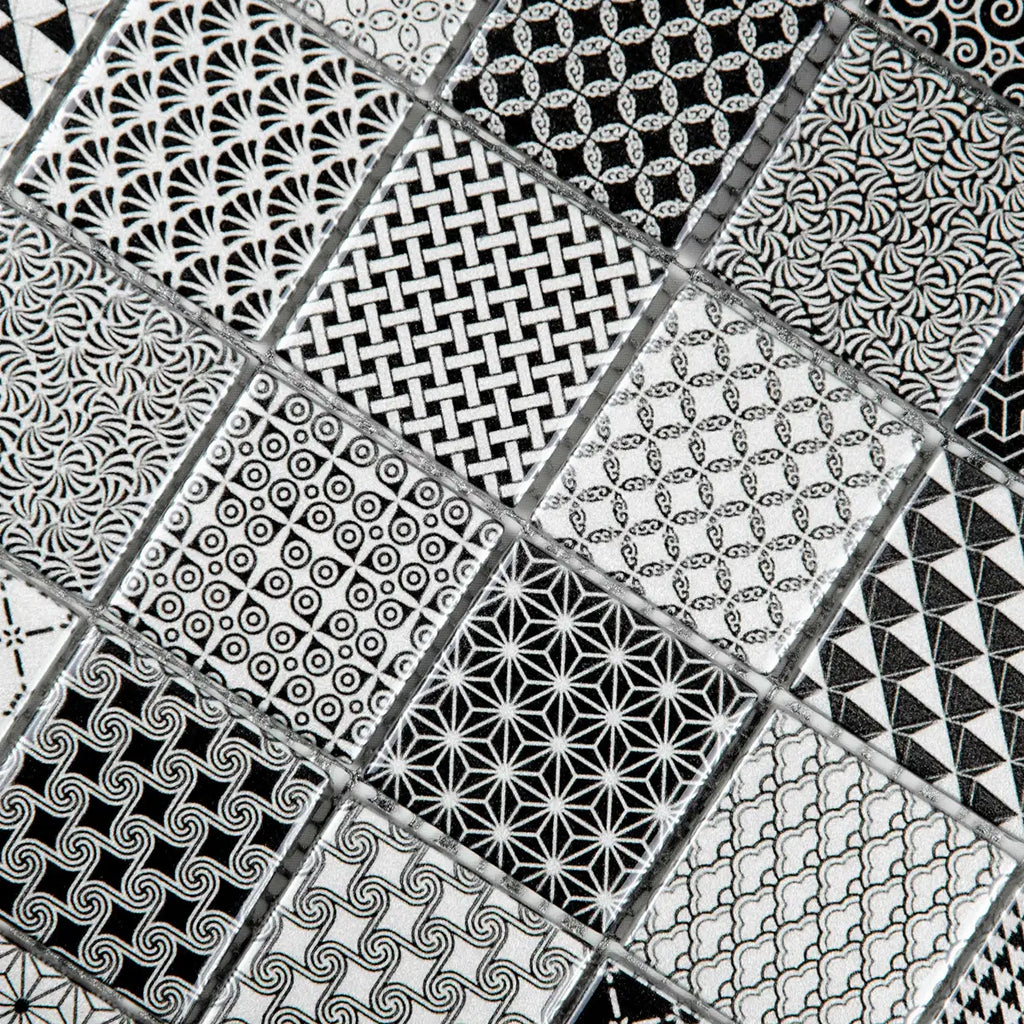 Mosaïque en verre gris et noir motif matiere