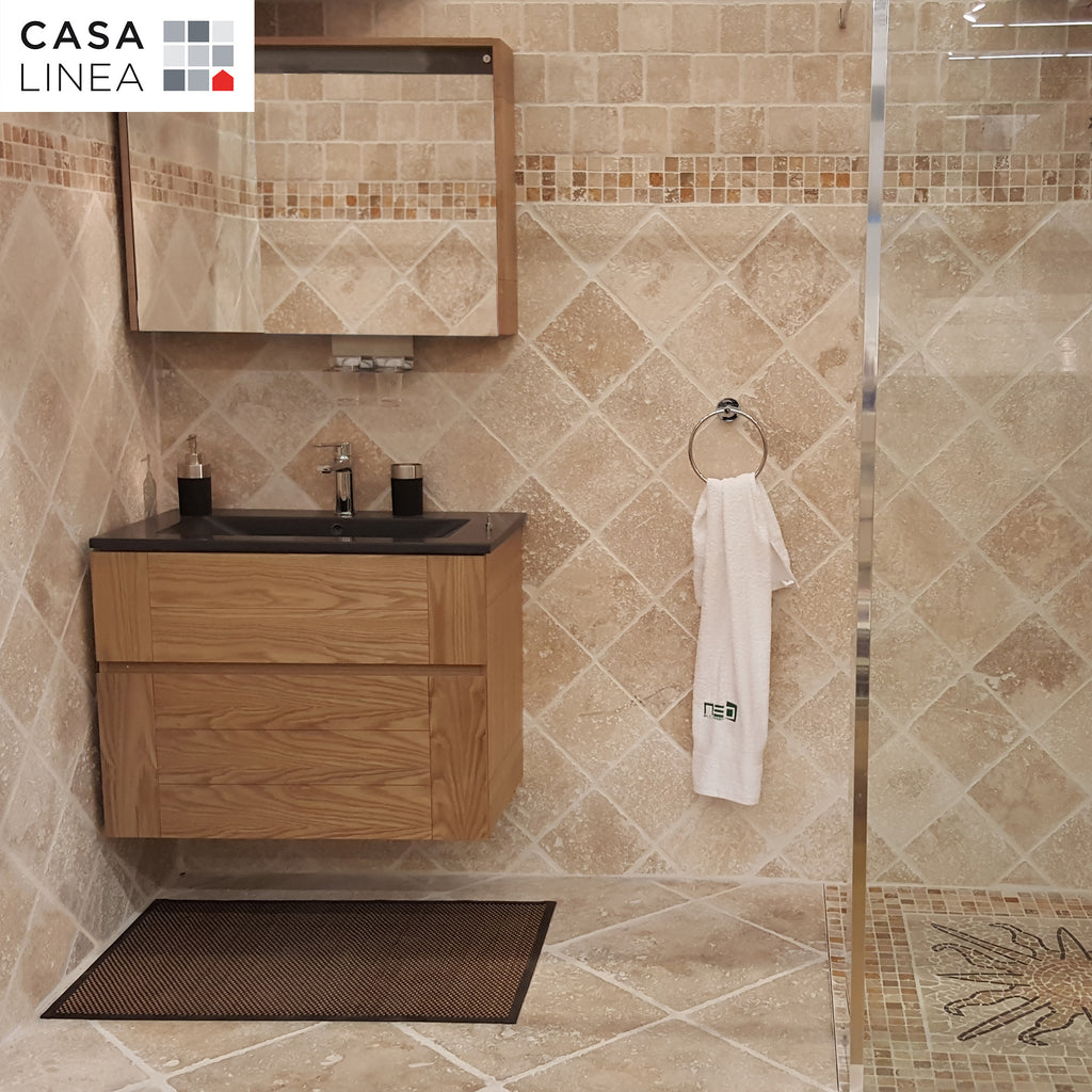 Mosaïque travertin mix couleurs ambiance salle bain italienne douche