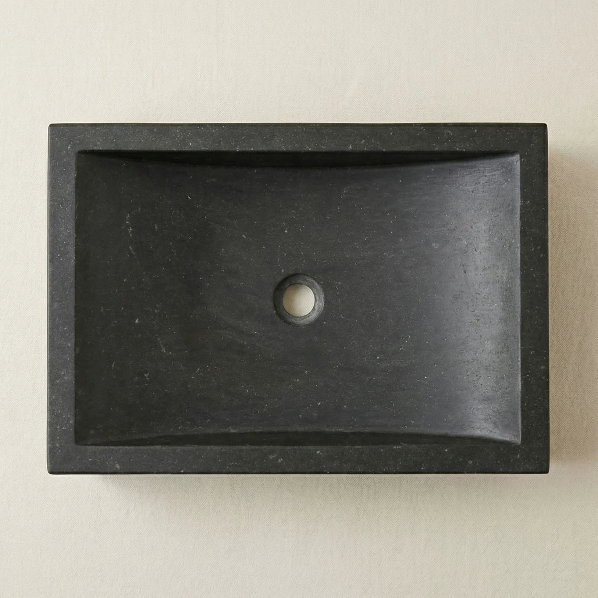 Vasque en basalte pour salle de bain vu de haut
